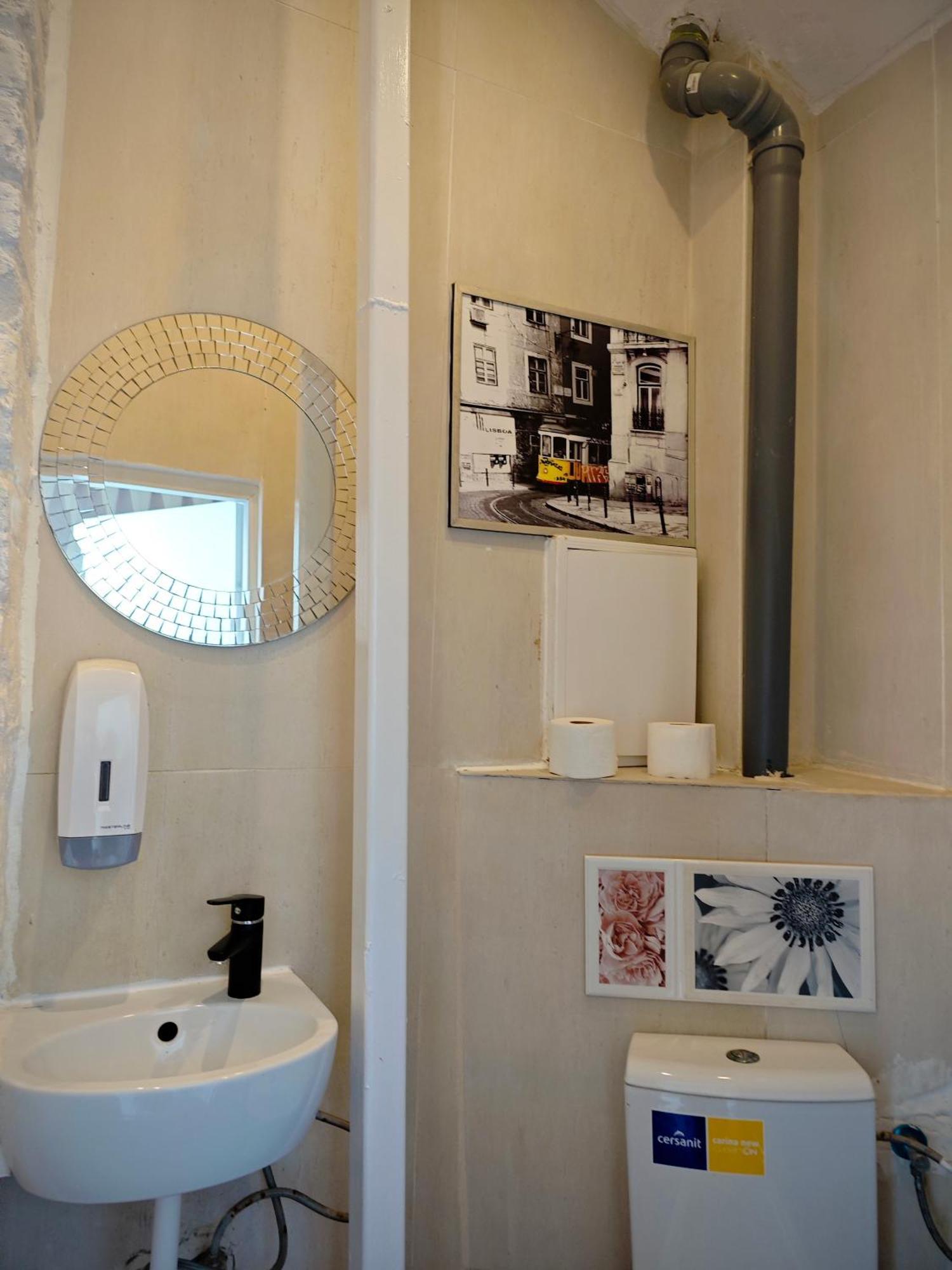 Apartamenty Hoza Attic Studio وارسو الغرفة الصورة