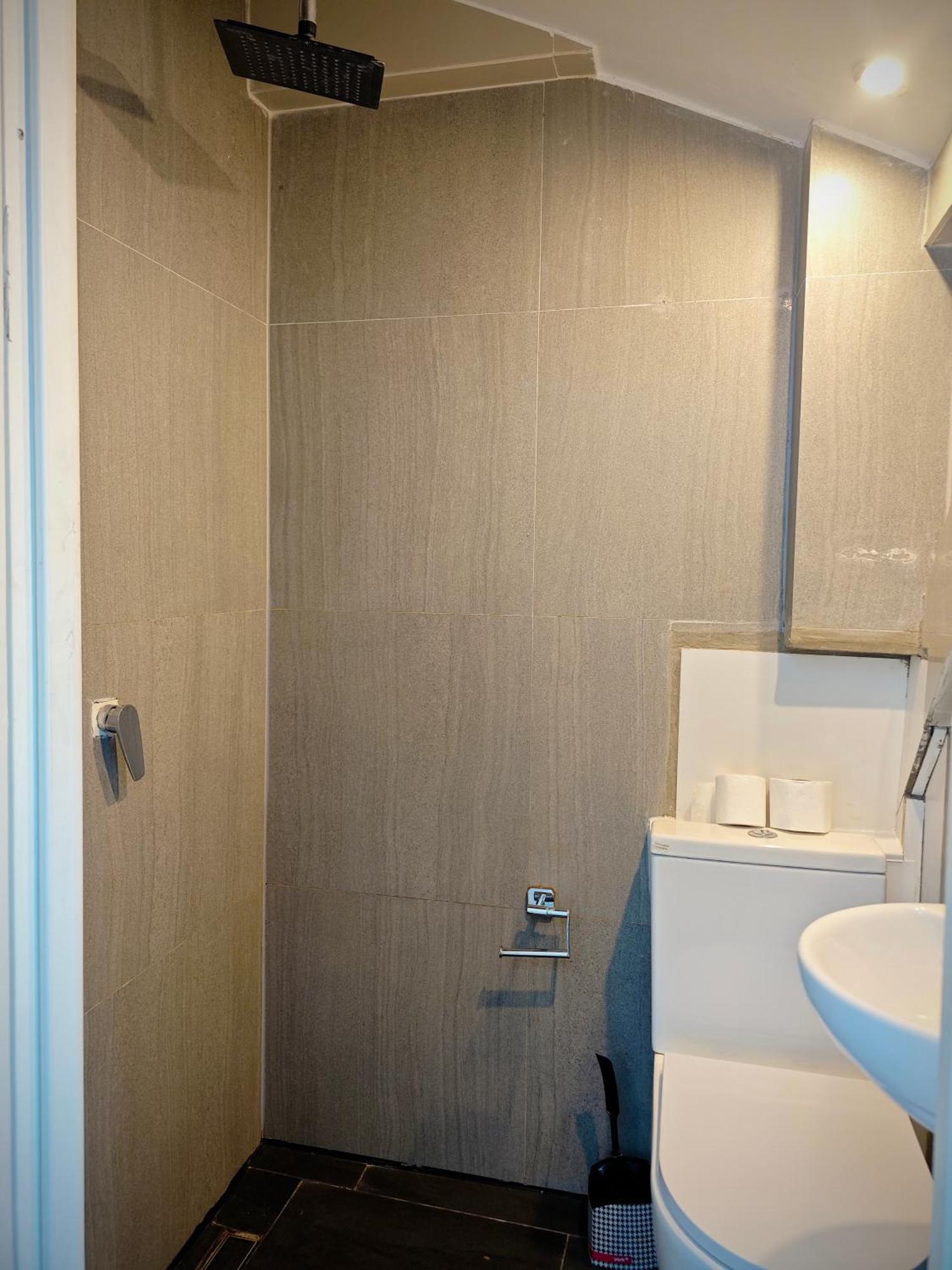 Apartamenty Hoza Attic Studio وارسو الغرفة الصورة